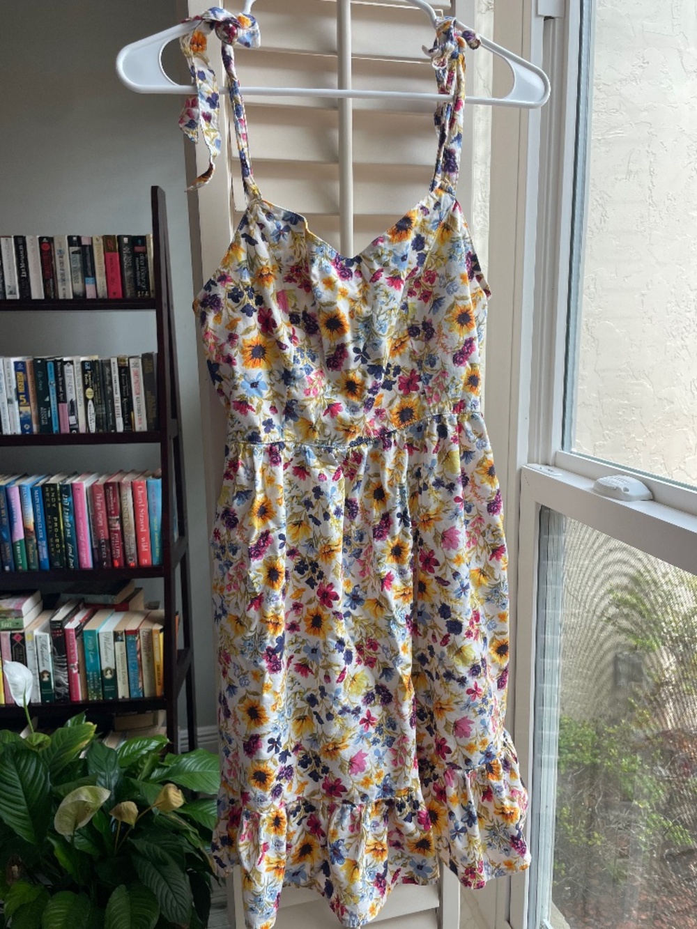 Old Navy flowered sundress size small